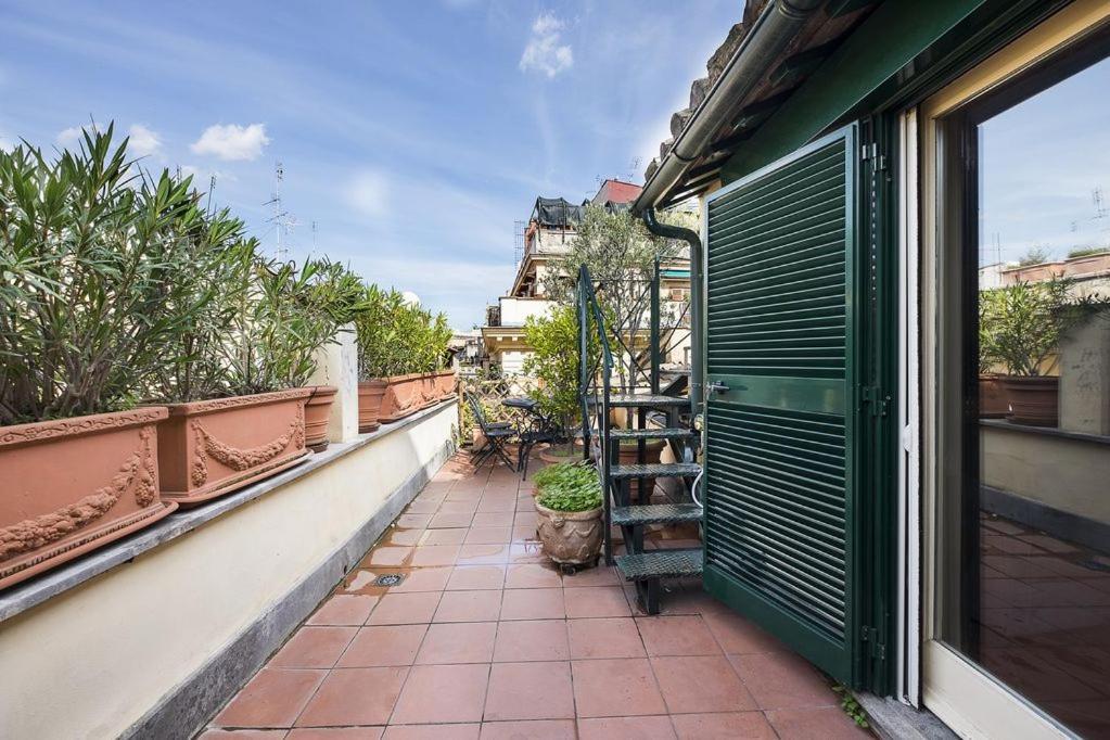 Navona Penthouse Apartment With Terraces Rome Exterior photo